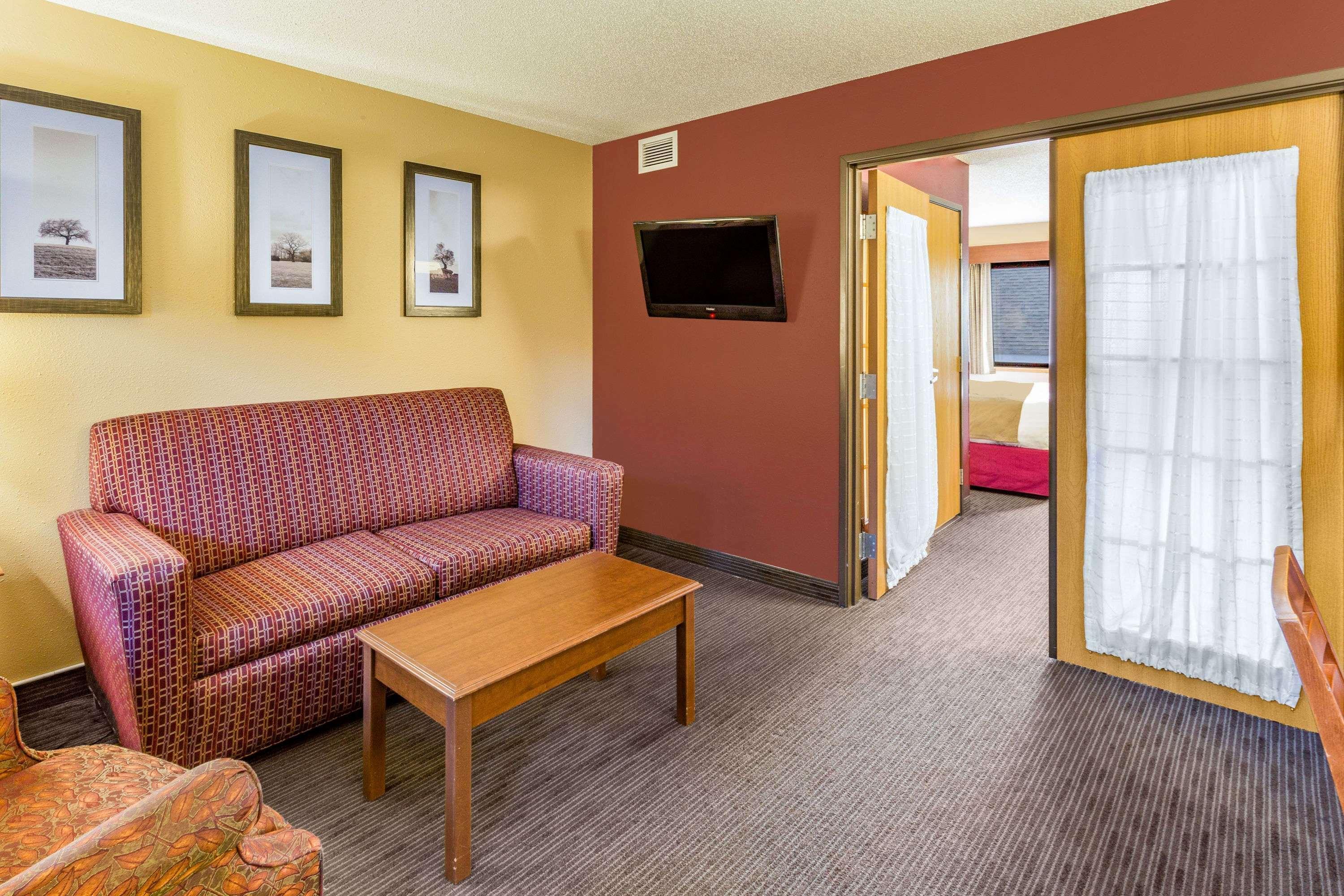 Americinn By Wyndham Duluth South Proctor Black Woods Event Ctr Exterior foto